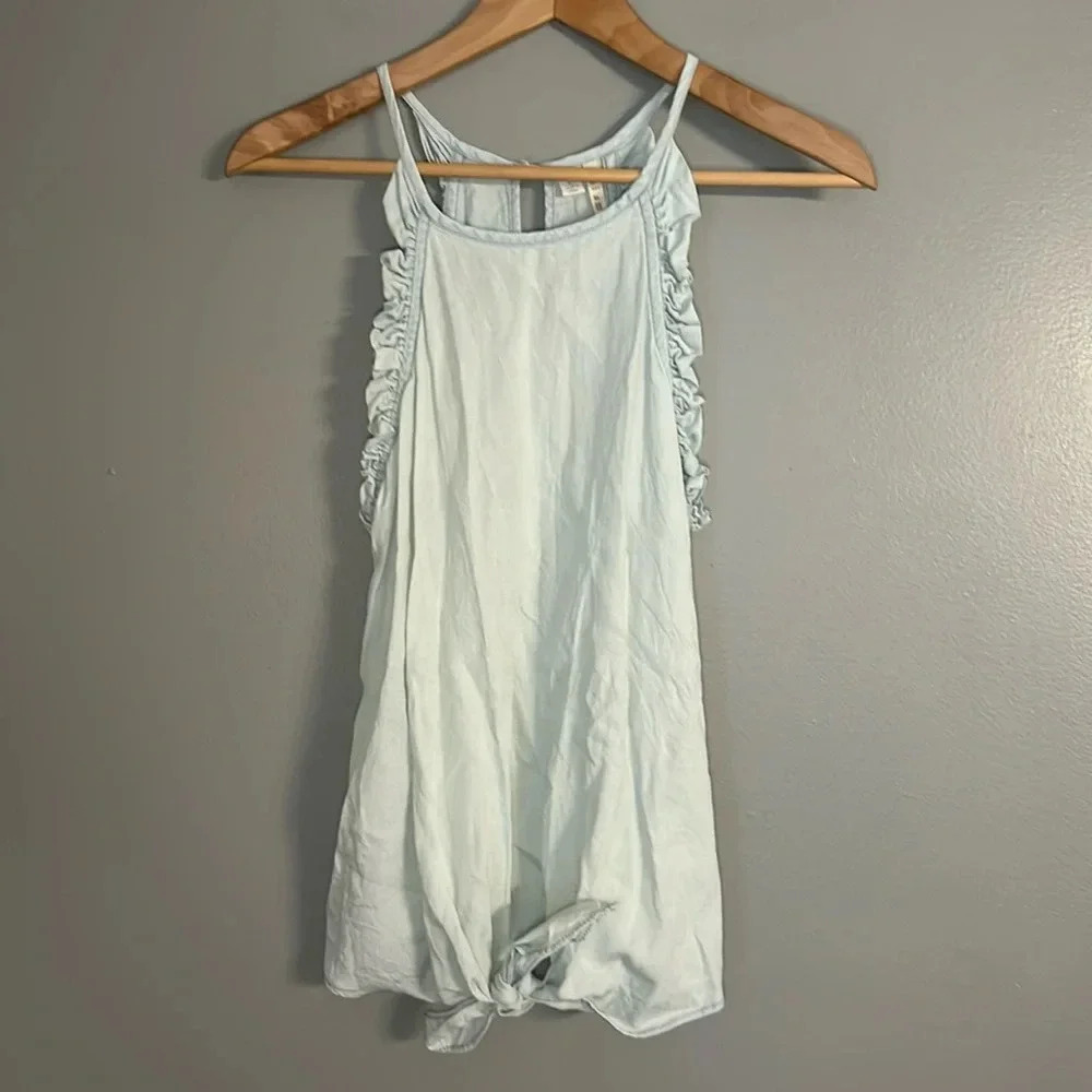 Miami Sleeveless Tie Front Top with Ruffles from Francesca’s, Sz L, Light Blue